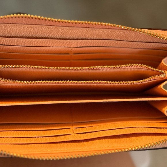 Coach Wallet - Picture 2 of 5